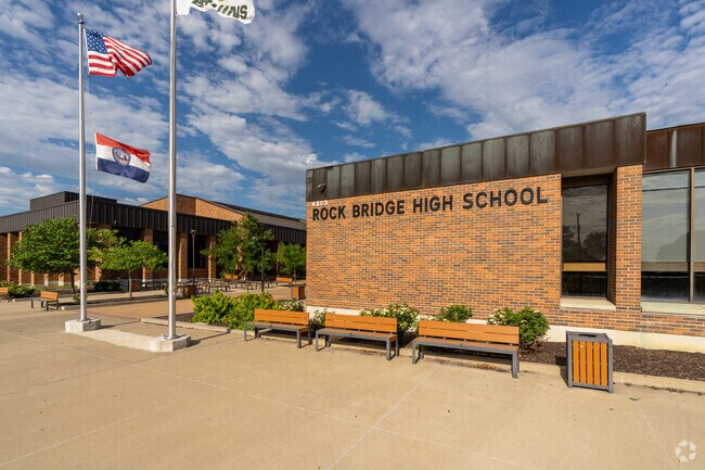 Rock Bridge High School serves students in grades 9-12.