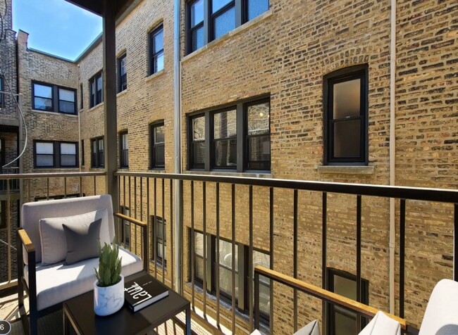 917 W Dakin St unit 102, Chicago, IL 60613 - photo 4