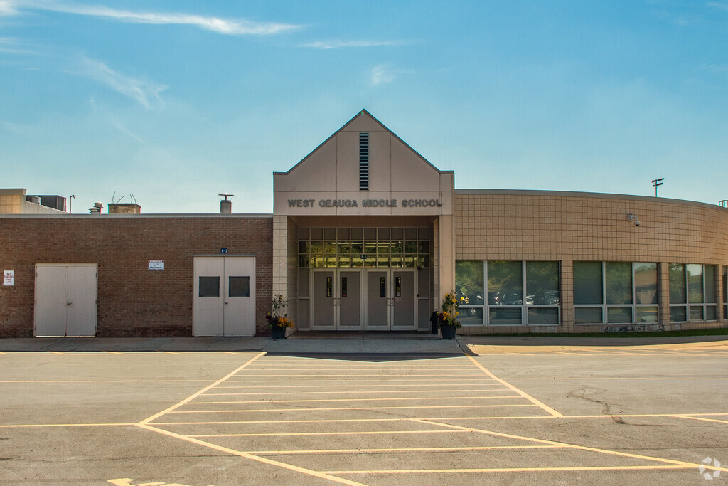 West Geauga Middle School provides education in the neighborhood of 
Outlying Geauga County