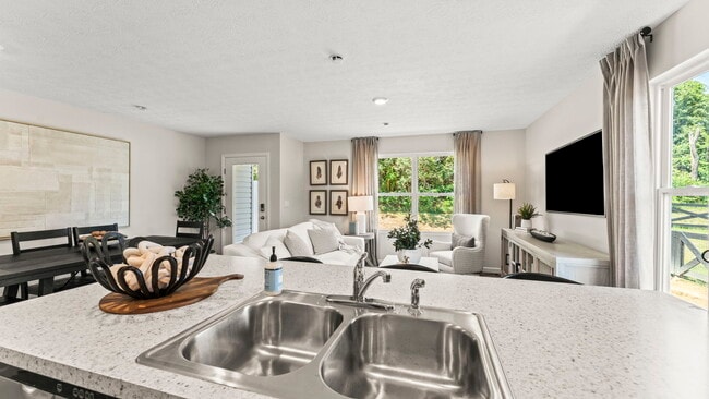 10336 Mae Ct, Cincinnati, OH 45251 - photo 6