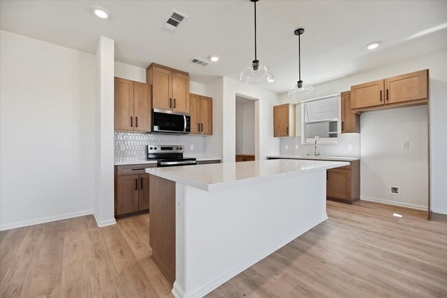 30536 Paul Ln, Winchester, CA 92596 - photo 3