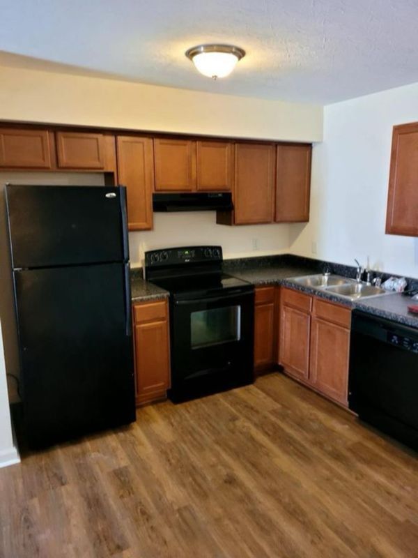 120 Corvette View Ct, Bowling Green, KY 42103 - photo 6