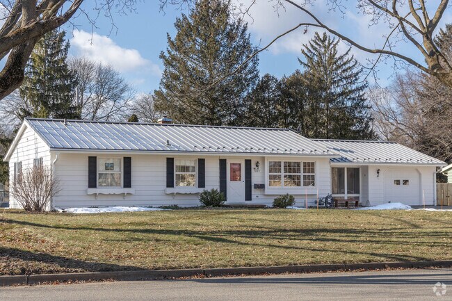 Ranch homes are common in Meadowood.