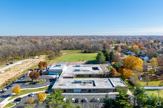 Rose Hill Elementary School is located in Reynoldsburg, Ohio.