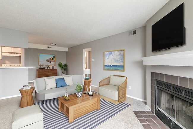 Runaway Bay, Lansing, MI 48917 - photo 2