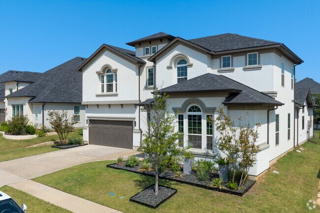 New Traditional homes appear in newer subdivisions near Copper Canyon.
