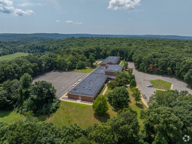 Durban Avenue Elementary School is an above average elementary school in Hopatcong NJ.