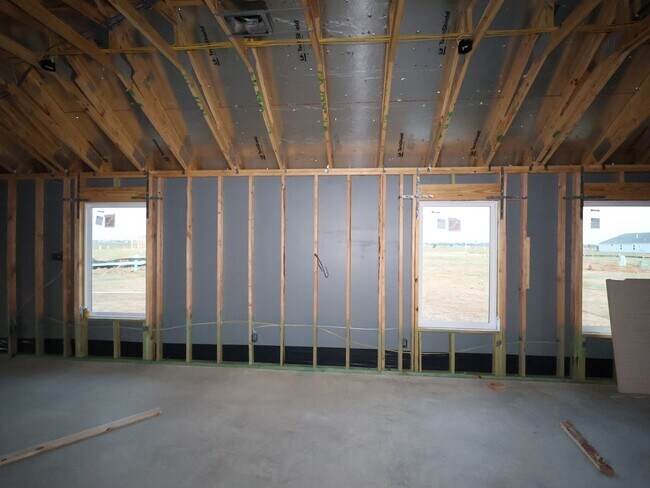 31007 Newcomb Landing Ln, Waller, TX 77484 - photo 4