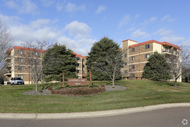 Baypoint Shoreline, Duluth, MN 55802 - photo 7