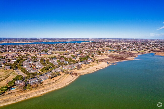 The Colony is a growing community that rests along the eastern shore of Lewisville Lake.