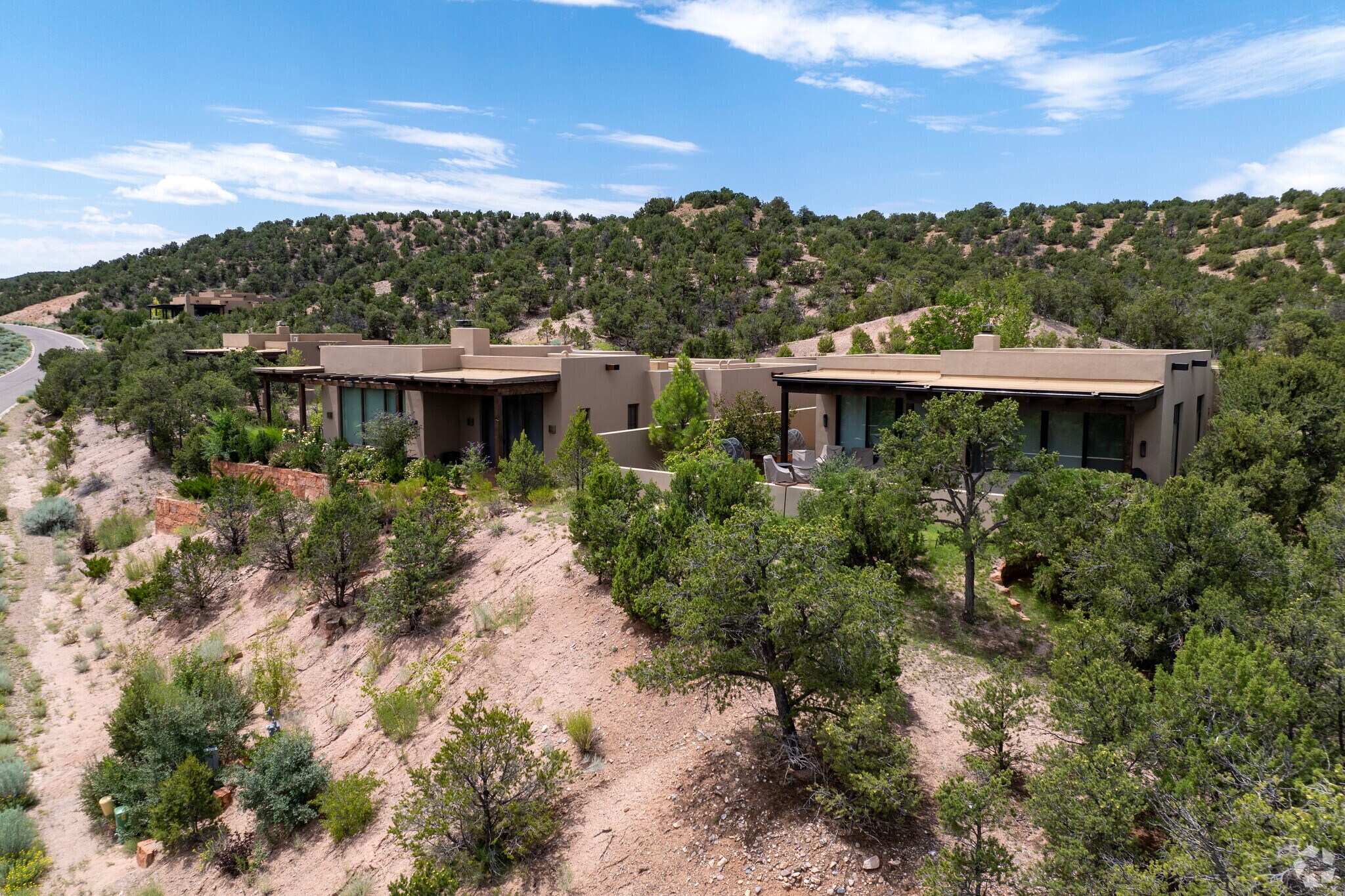 Mountain views make the prices of home sin Monte Sereno well worth it.