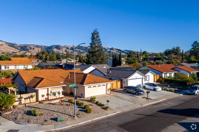 Discover spacious living with beautifully designed homes in Silverland, San Jose.