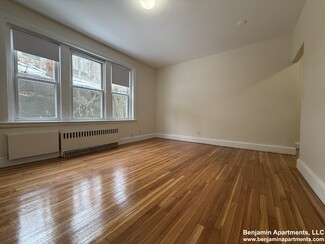 33 Lancaster Terrace Unit 107, Brookline, MA 02446