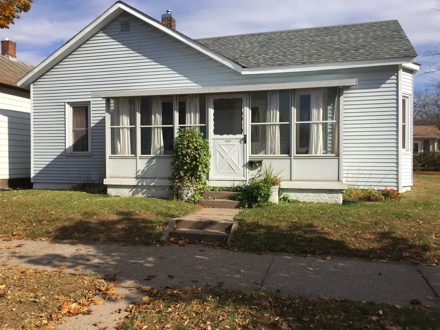 1619 10th St S, La Crosse, WI 54601 - photo 1