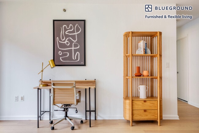 535 W 23rd St unit FL9-ID1280, New York, NY 10011 - photo 4