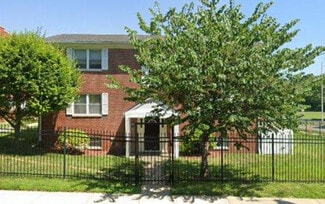 1410 E 49th St, Kansas City, MO 64110