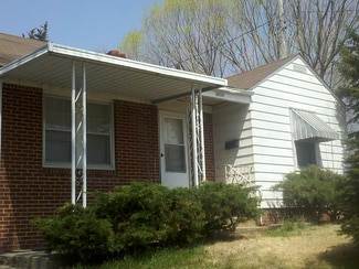 6016 Pratt St, Omaha, NE 68104