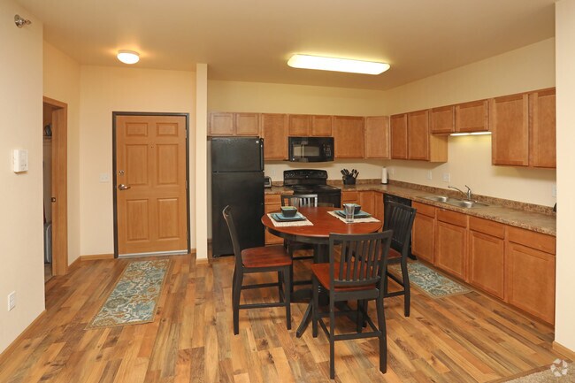 Amber Pointe Apartments, Fargo, ND 58104 - photo 2