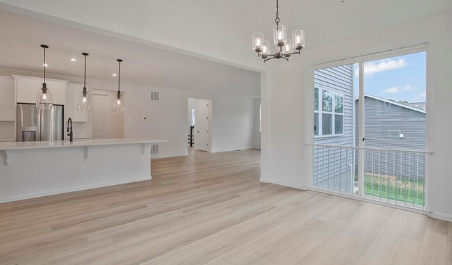 5709 Charlies Way, White Marsh, MD 21162 - photo 5