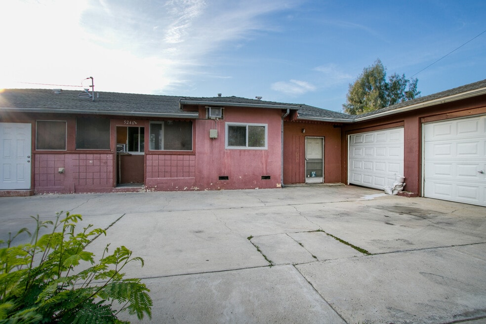 5246 Phillips Blvd, Chino, CA 91710 - photo 1