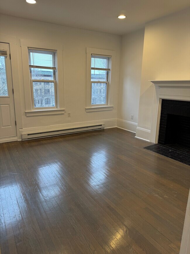 1408 Beacon St unit 3, Brookline, MA 02446 - photo 6