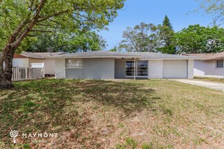 5013 Meadowlark Ln, New Port Richey, FL 34653
