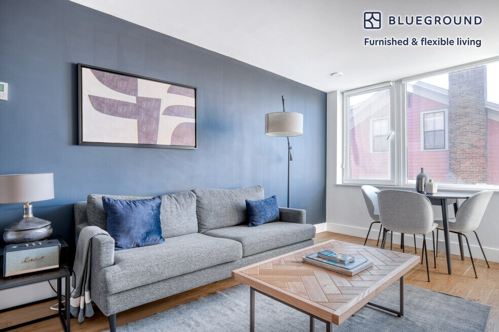 334 Harvard St unit FL4-ID183, Cambridge, MA 02139 - photo 1