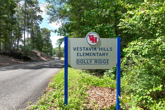 Vestavia Hills Ele Dolly Ridge is located at 2650 Gresham Dr, Vestavia Hills, AL 35243.