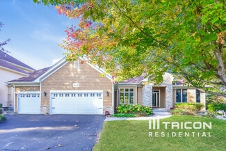 1202 Adrian Dr, Chaska, MN 55318