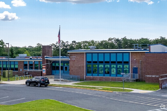 Students can attend Buckshutem Road School.