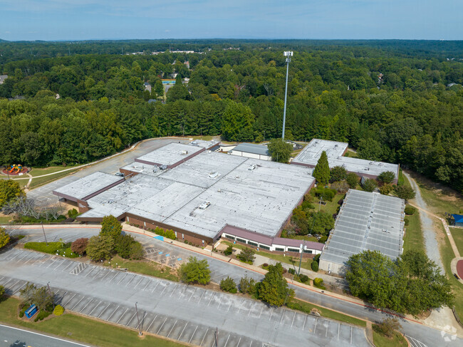 Tritt Elementary School has a Student Teacher Ratio
13:1.