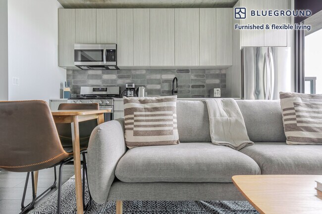 1454 W Randolph St unit FL8-ID1305, Chicago, IL 60607 - photo 2