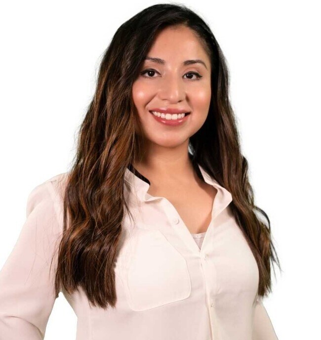 Agent Photo