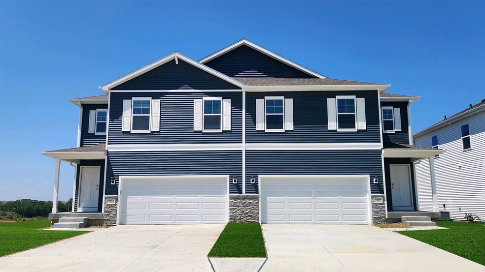 7808 N 169th St, Bennington, NE 68007 - photo 1