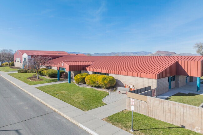 Lovelock Elementary School