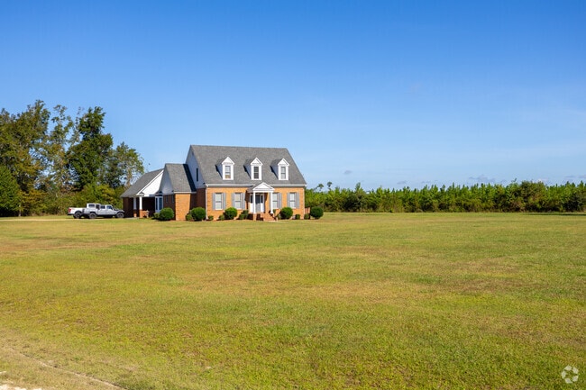 Buyers who enjoy their privacy can find plenty of homes off of the beaten path in Blountstown.