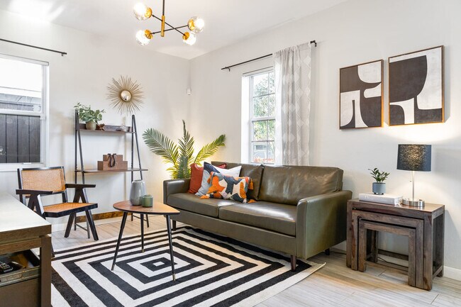 201 NE 16th Ct unit ID1044531P, Fort Lauderdale, FL 33305 - photo 3