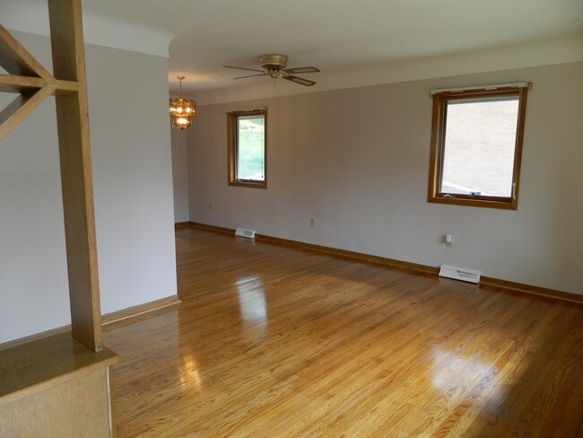 2518 Boyd St, Des Moines, IA 50317 - photo 2