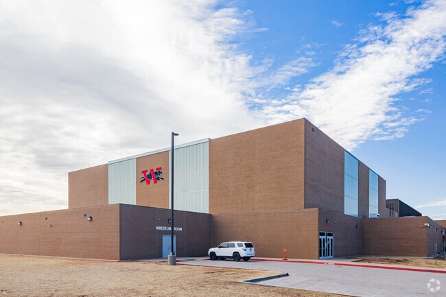 Westmoore High School is a quality school located in Westmoore area.