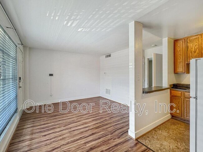 732 Scotland St unit 6, Williamsburg, VA 23185 - photo 6