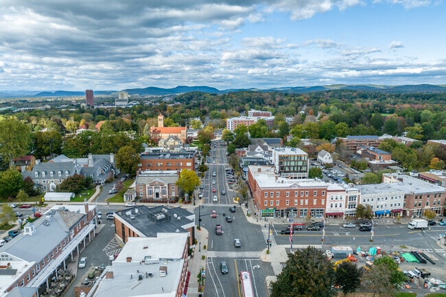 Explore Amherst Town, Massachusetts with These 10 Year-Round Activities