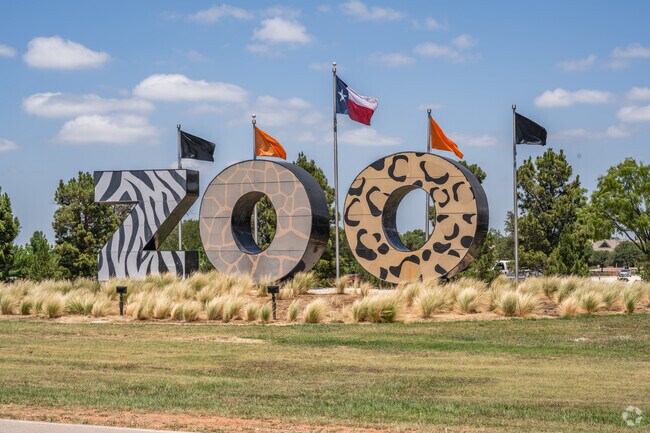 The Abilene Zoo delights families with wild encounters and walkable outdoor exhibits.