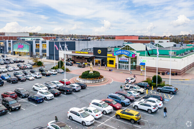 Spend your day shopping at the Warwick Mall, just a few minutes from Lippitt_Harris.