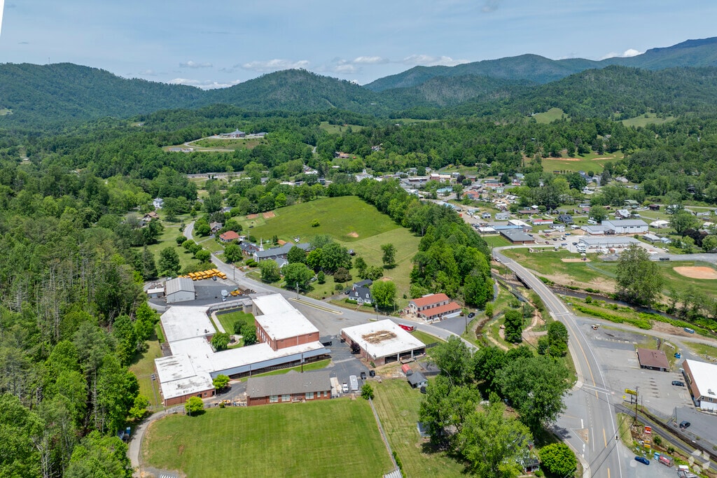 Located in the scenic town of Bakersville, Bowman Middle School provides a serene learning environment.
