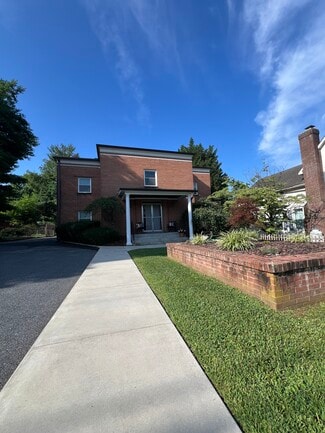 32 E Main St, Middletown, MD 21769