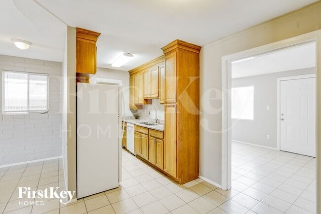 6129 N 31st Dr, Phoenix, AZ 85017 - photo 5