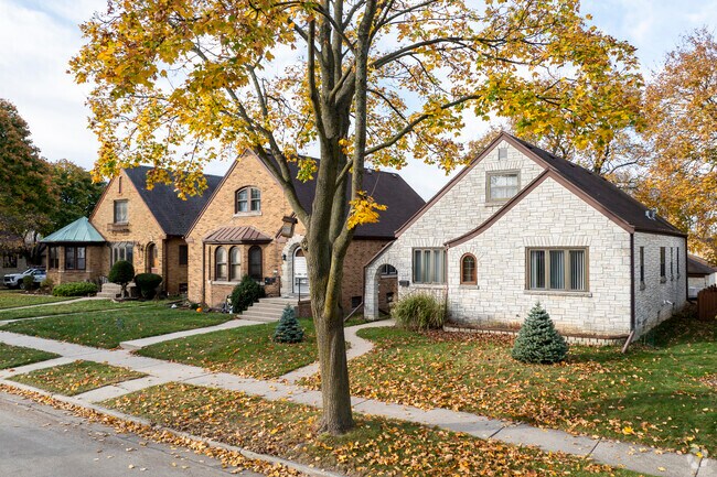 McCarty Park homes are quaint and cozy, and are nestle amongst the trees.