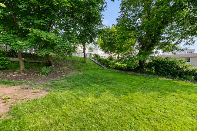 792 Ocean Ave, West Haven, CT 06516 - photo 6