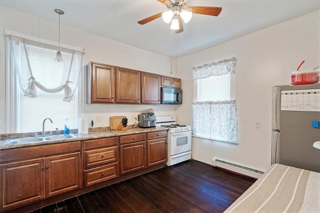 249-251 Orms St unit 2, Providence, RI 02908 - photo 6