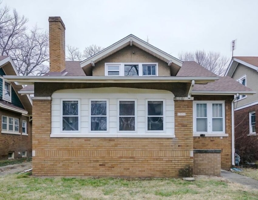 1200 N Orange St unit Basement Studio 4, Peoria, IL 61606 - photo 1
